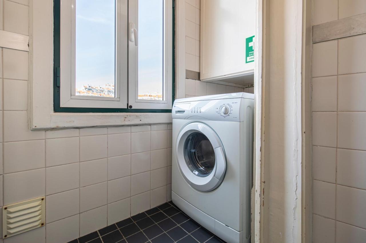 Typical 2Bdr Apartment In Lisbon By Lovelystay 外观 照片
