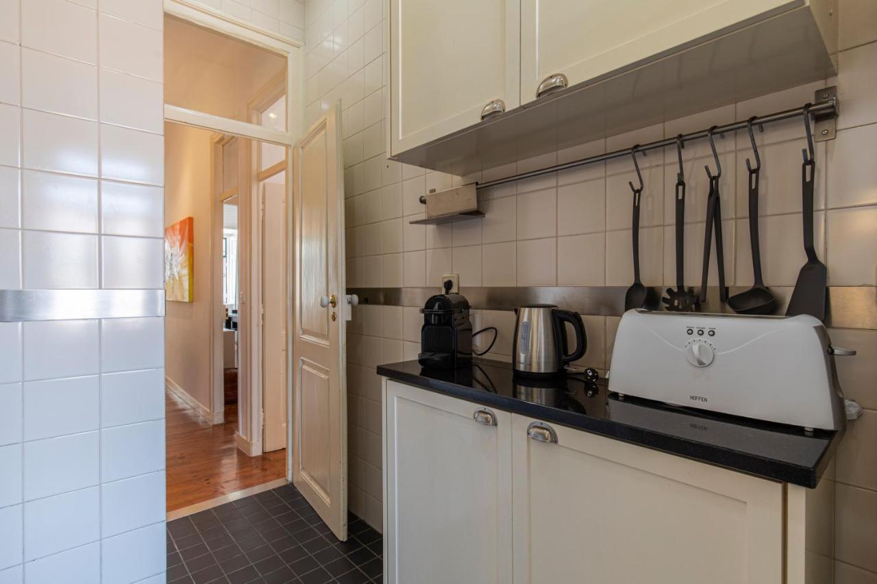 Typical 2Bdr Apartment In Lisbon By Lovelystay 外观 照片